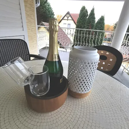 Bella Apartmanhaz 4*