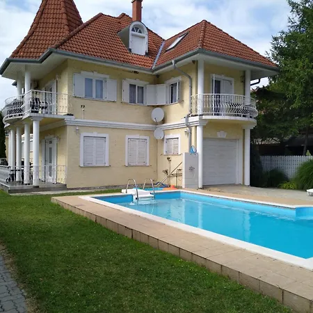 Guest house Bella Apartmanhaz Zamardi