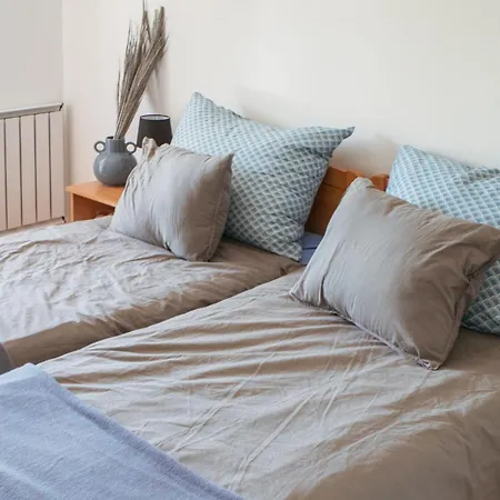 Bella Apartmanhaz Гостевой дом *