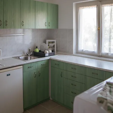 Vendégház Bella Apartmanhaz *