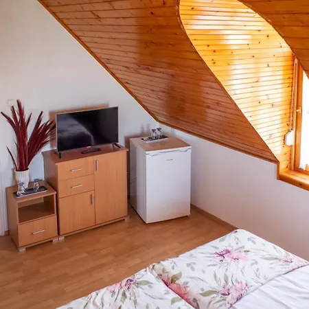 Bella Apartmanhaz Гостевой дом