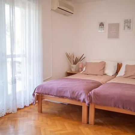 Гостевой дом Bella Apartmanhaz