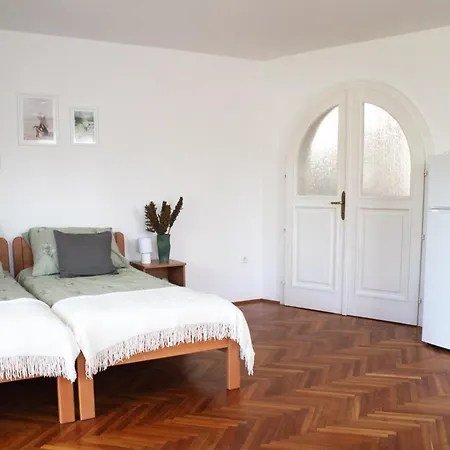Гостевой дом Bella Apartmanhaz *