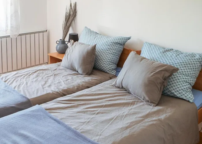 Bella Apartmanhaz Gæstehus 3*