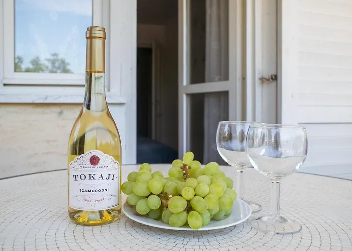 Bella Apartmanhaz 3*