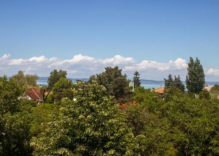 Bella Apartmanhaz 4* Zamárdi